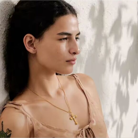 New Free People Gold Roses Cross Necklace with Heart Accent - Picture 5 of 11